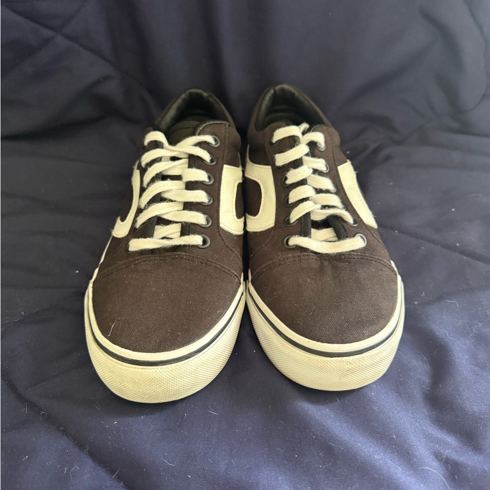 Time and Tru Black and White Men's Sneakers